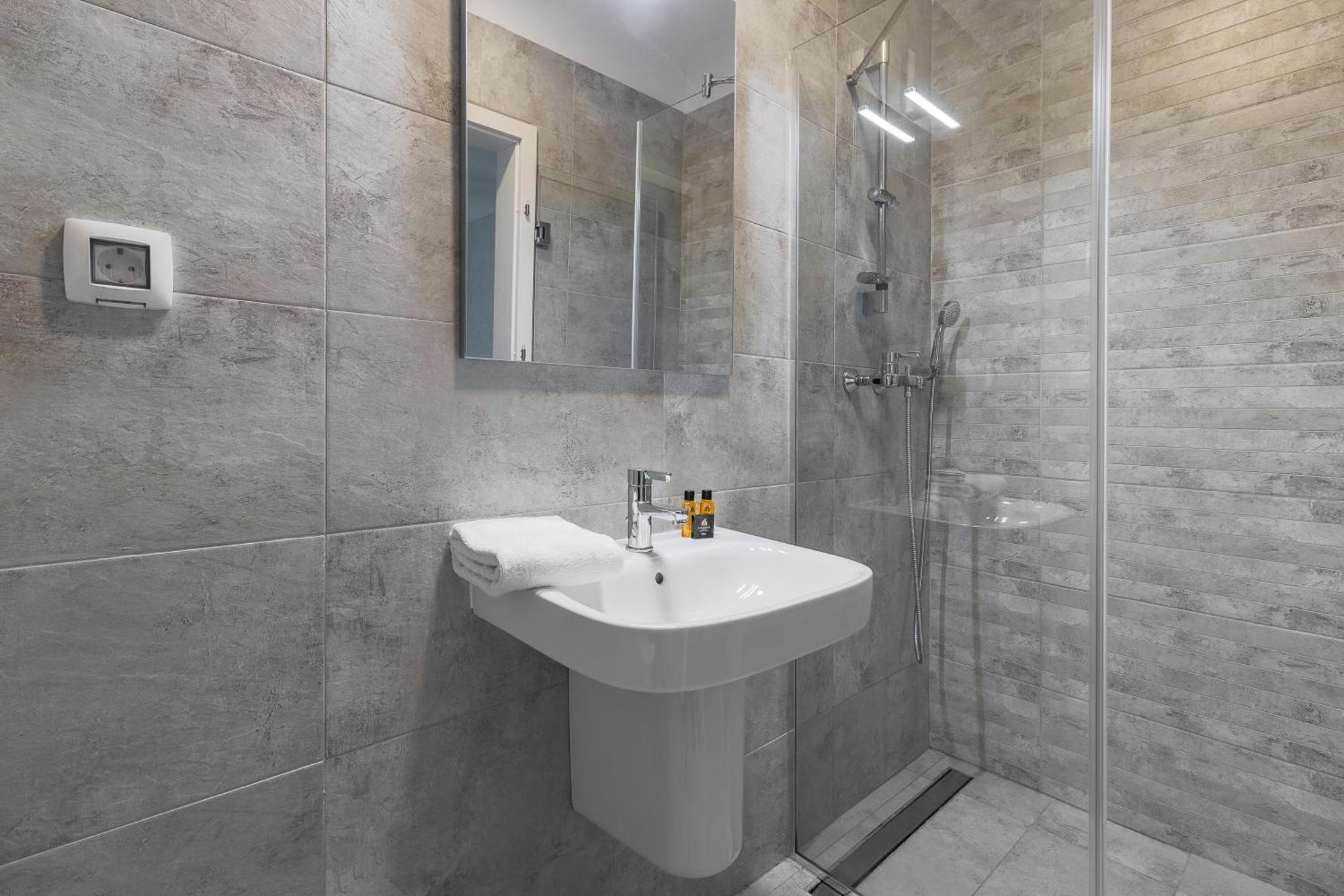 Rosewood Gold Apartment Oradea Luaran gambar
