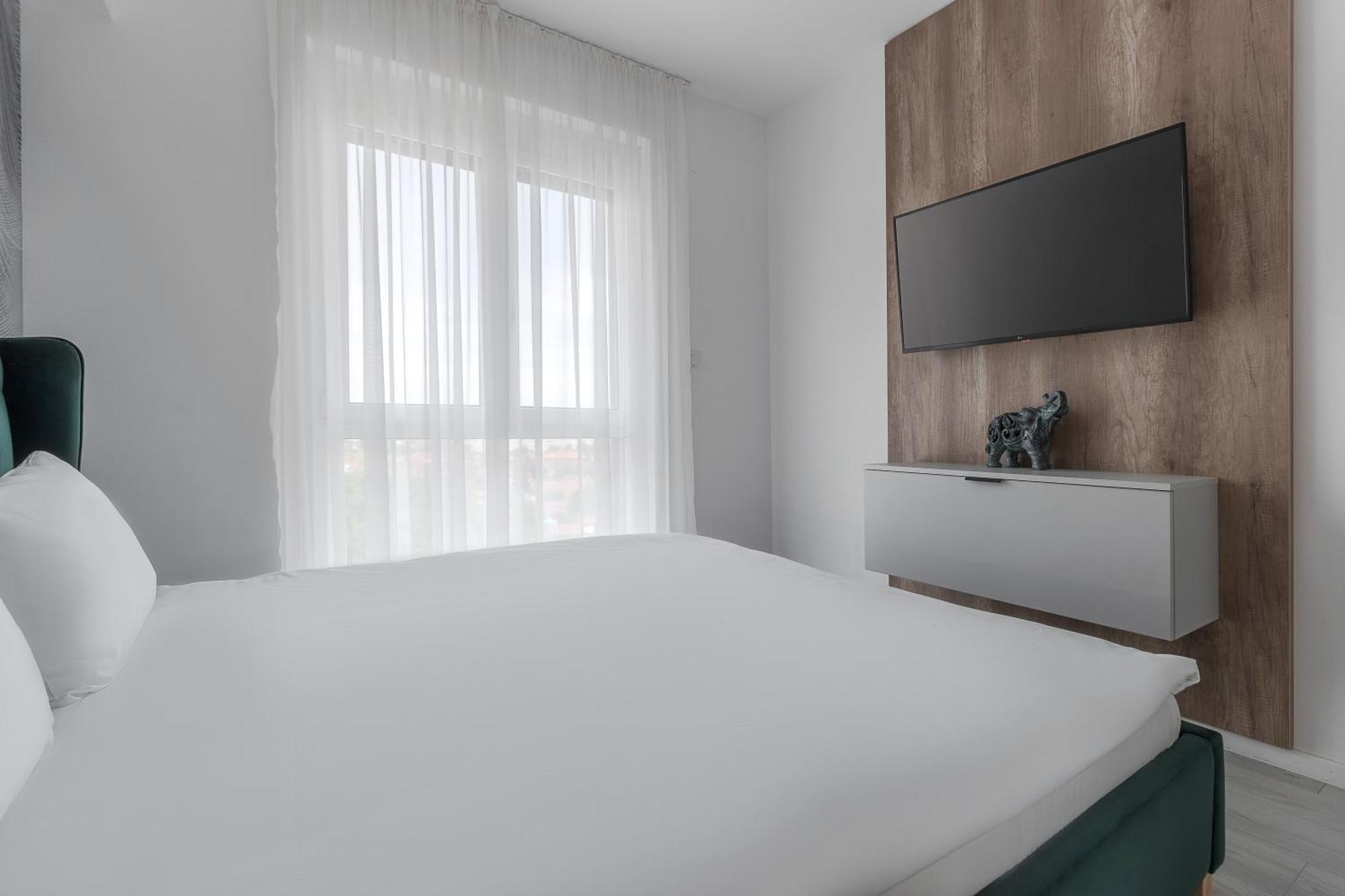 Rosewood Gold Apartment Oradea Luaran gambar